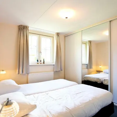 בית נופש Sleeps 8 Pool Wifi T644060 *